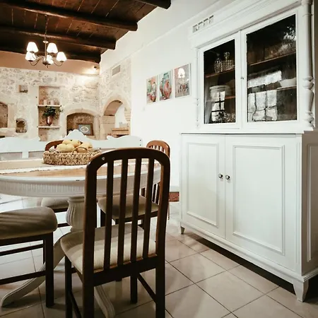 Casa Del Maestro *